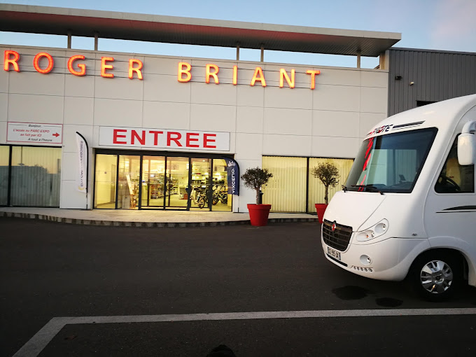 Image ROGER BRIANT Rennes - Caravaning - route du meuble