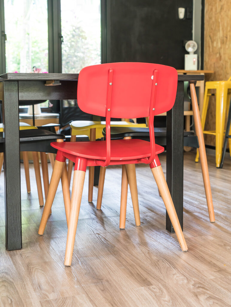 styles de chaises - salle à manger - chaise rouge