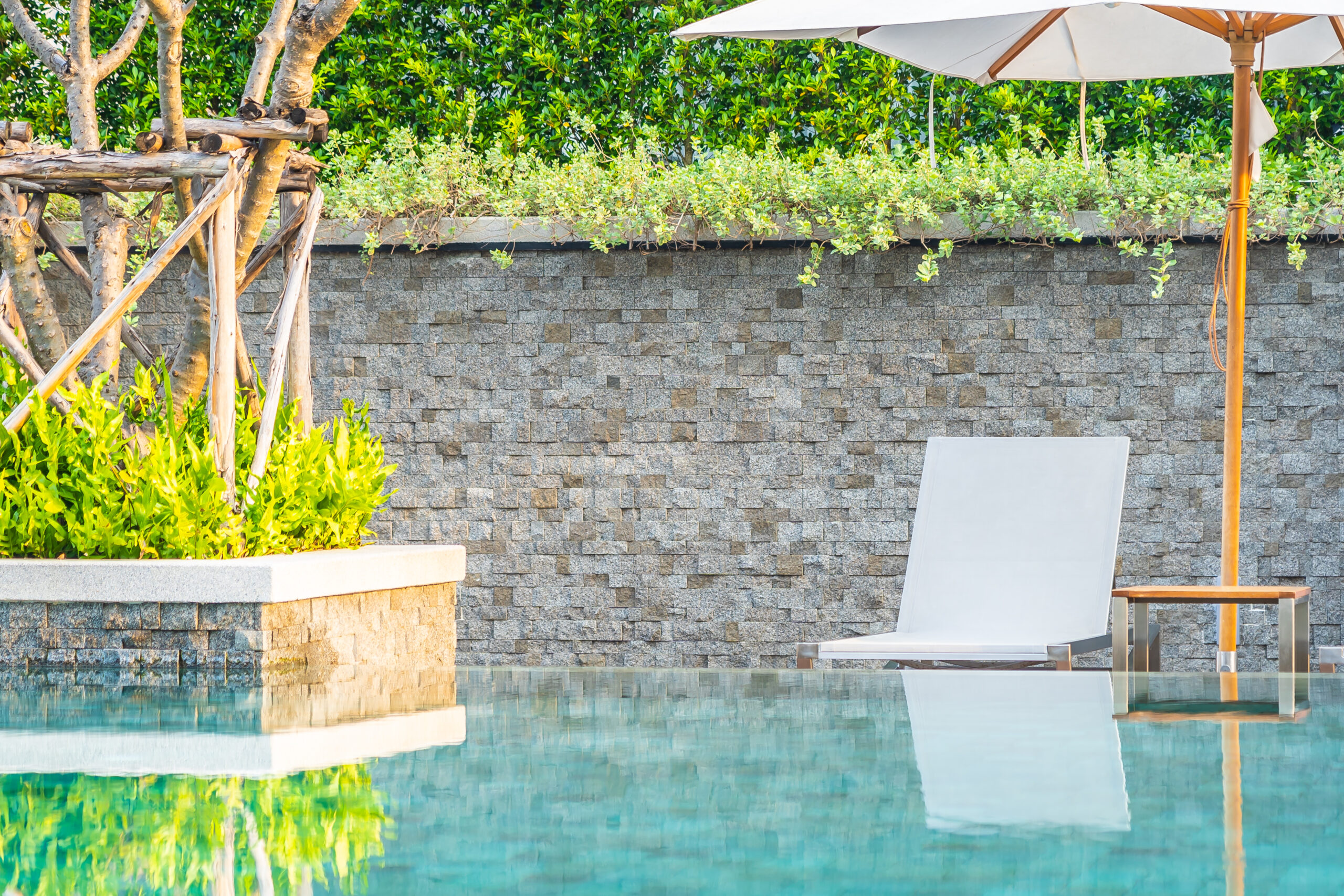 piscine hors-sol en béton -article